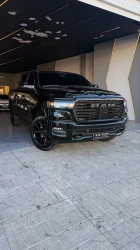 Ram 1500 Laram. Night ED. Bi-TB 3.0 4X4 Aut. 2025