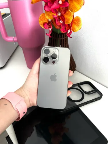 iPhone 15 pro 128gb - Muito conservado
