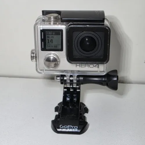 Câmera Filmadora GoPro Hero 4 Silver com Tela Full HD 4K 12MP à prova d'água c/ Acessórios