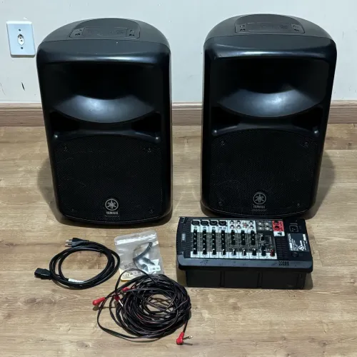 Yamaha Stagepas 600i Sistema PA portátil com mesa