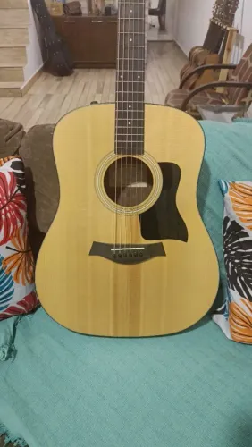 Violão Taylor 110e