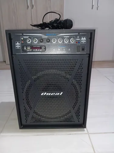 CAIXA DE SOM MARCA ONEAL OCM 4112 COM BLUETOOTH...USADO POUCA VEZES