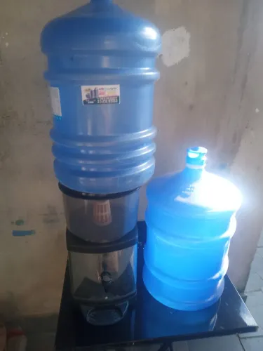 Filtro de água com 2 galões 