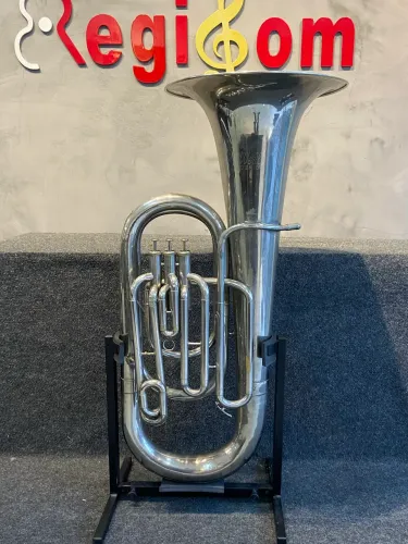 Tuba Weril Senior