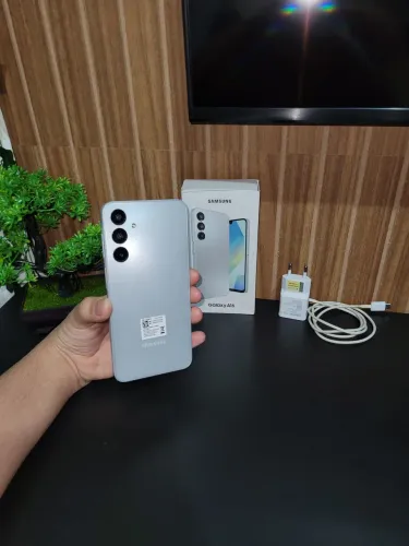 Celular Samsung Galaxy A16 Em estado de Novo