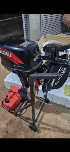 Motor de popa thoatsu 9.8