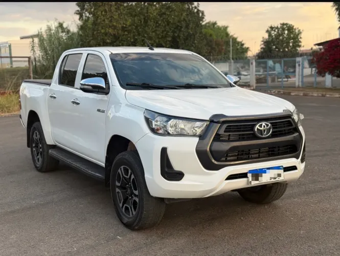 Toyota Hilux CD 4X4 2.8 Diesel Mec. 2021