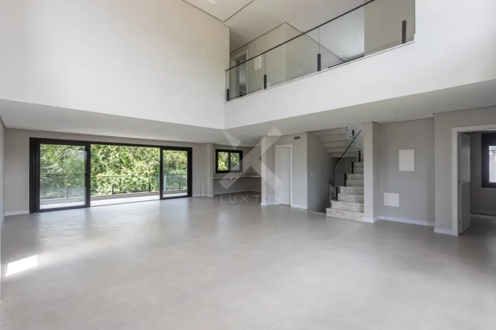 Casa em condomínio com 4 suítes para comprar no Alphaville!