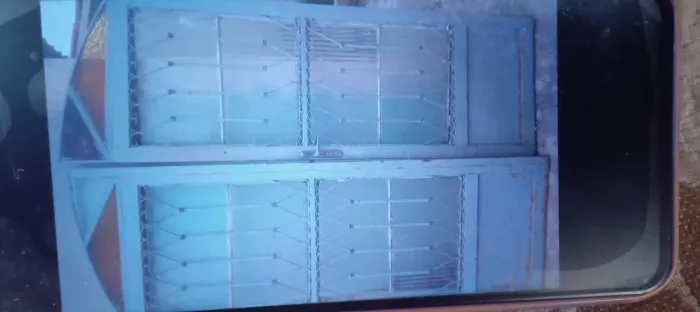 Venda de porta de ferro