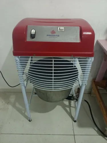 Kit modeladora de salgados e masseira