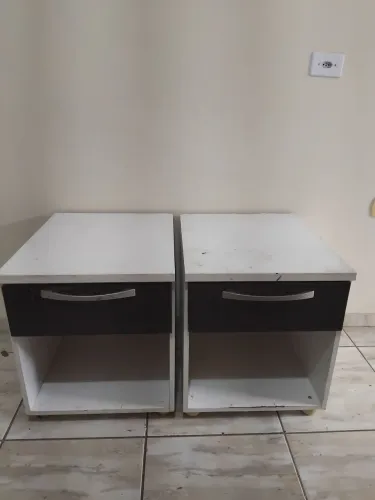 Mesa de cabeceira