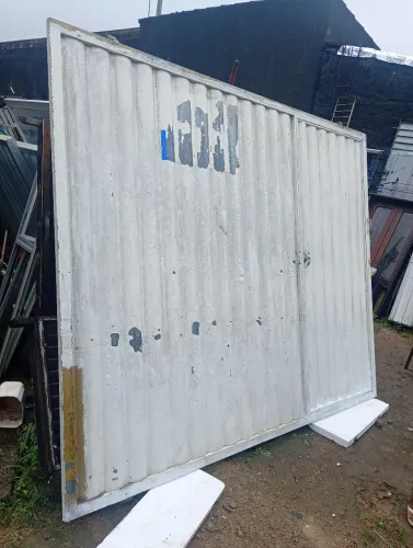 Portão galvanizado de correr já com social tamanho 2.65 pó 2.10 valo $1300 ZAP *71