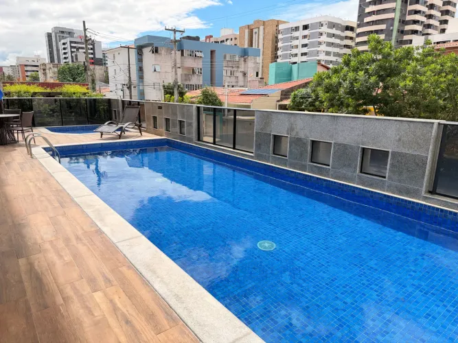 Charmoso 3 suítes na Jatiuca disponível para locação