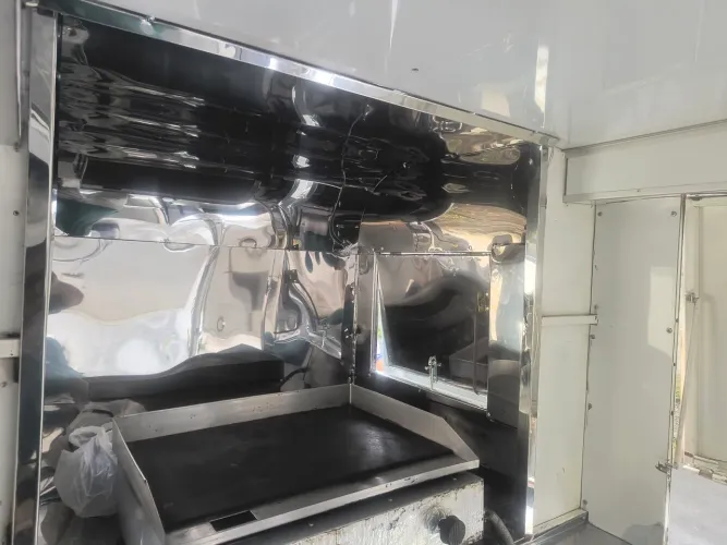 Food Truck - Saveiro insento de IPVA .