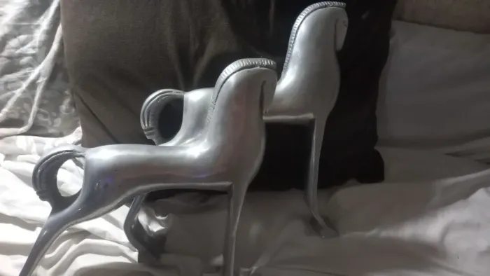  Escultura  de  cavalo  perfeito  pra decoração  de casa ou escritório 