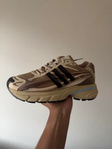 Pharrell Williams x adidas Adistar Jellyfish