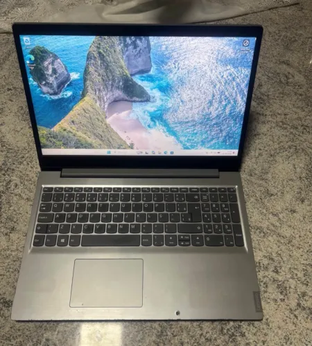 Notebook Lenovo i3