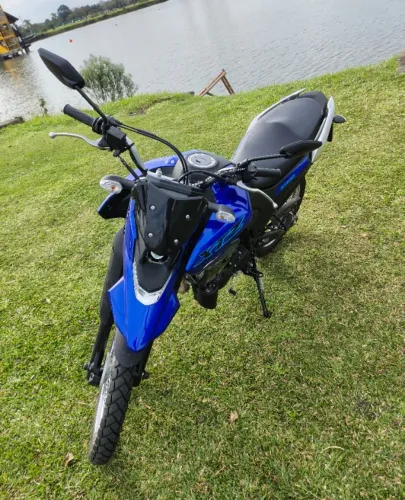 Moto Yamaha XTZ 250 cc Lander