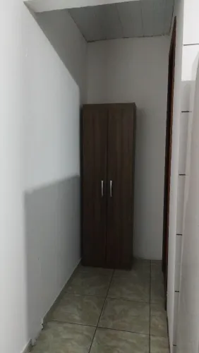 Kitnet no Vitória Régia e capão raso