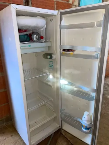 Vendo geladeira Consul