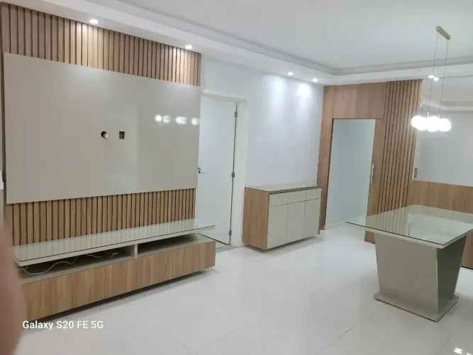 Santa Mônica / Jardim Finotti, Apartamento 109m², 4/4, sendo 1 Suíte, Sacada Gourmet, próx