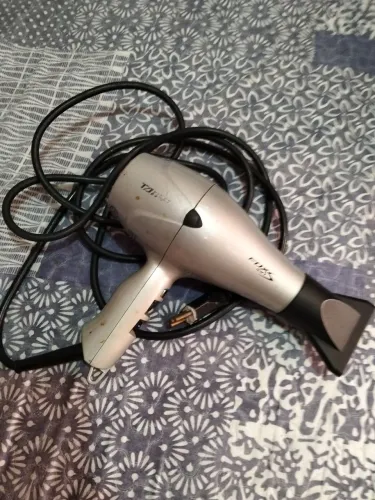 Vendo secador Taiff prata 2100