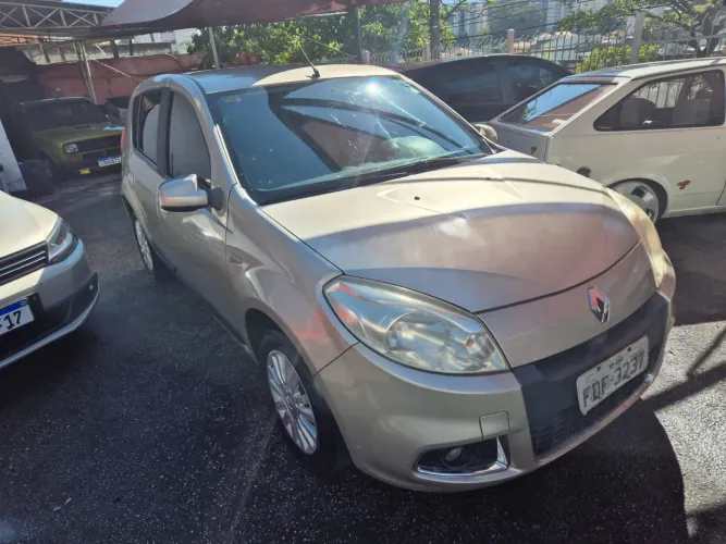 Renault Sandero Privilège Hi-flex 1.6 8V 5P 2012