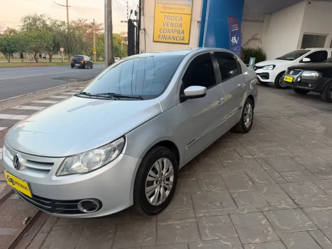 Volkswagen Voyage Comf/highli. 1.6 MI T.flex 8V 4P 2010