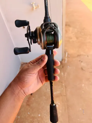 Vendo kit completo com iscas artificial