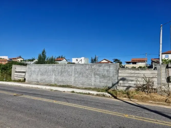 TERRENO TODO MURADO EM ITAIPUAÇÚ 2 MINUTOS ANDANDO DA PRAIA 781 M2