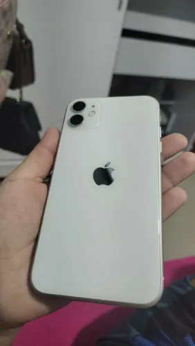 Vendo iPhone 11 128g novo