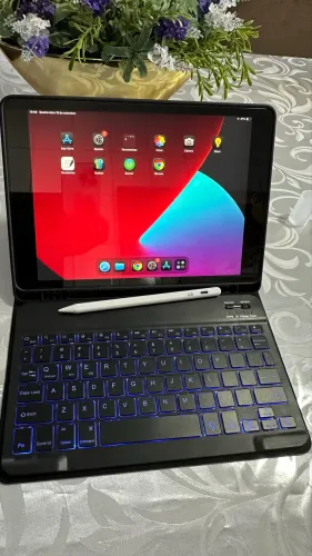iPad 8ª Ger. Impecável + Teclado Iluminado + Caneta WB