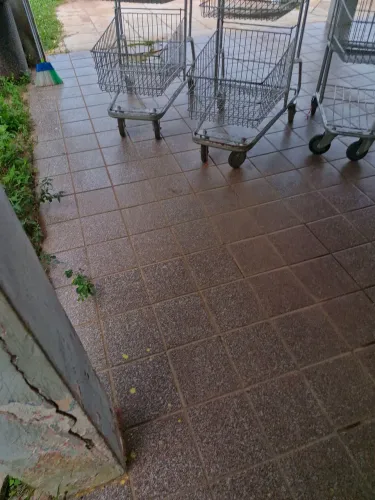 Vendo carrinhos semi novos 
