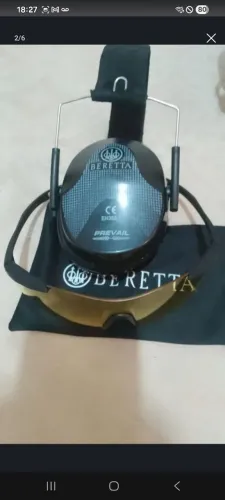 Fone e óculos para estande de tiro Bereta