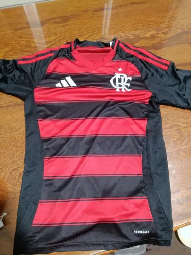 VENDO DUAS CAMISAS ORIGINAIS,UMA DO FLAMENGO 2025 E OUTRA DO ARSENAL.