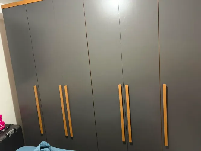 Guarda Roupa 6 portas