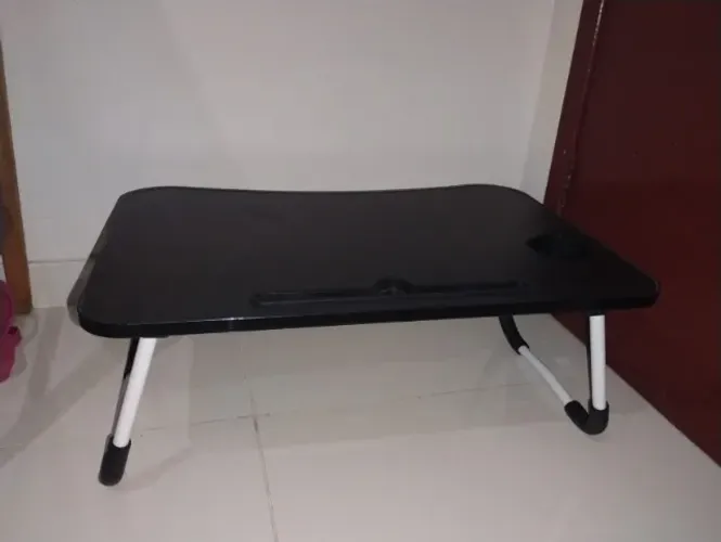 Mesa Portátil para Notebook Suporte para Cama e Sofá Dobrável Home Office (Madeira)