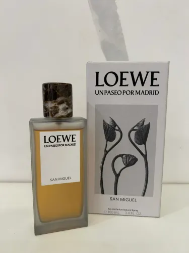 Loewe Un Paseo por Madrid Sa ln Miguel