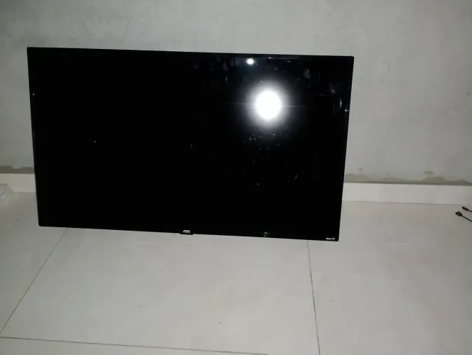 Tv Roku 43 polegadas tela com defeito