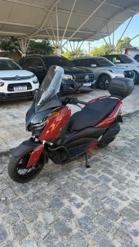 YAMAHA XMAX 250