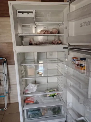 Vende-se geladeira df80 Eletrolux infinity