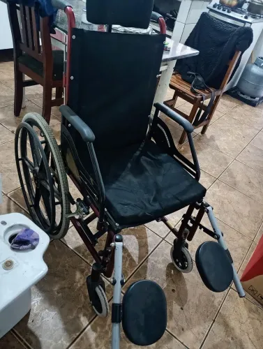 Cadeira roda pro life reclinável usada 1 vez 44 cm 1 detalhe