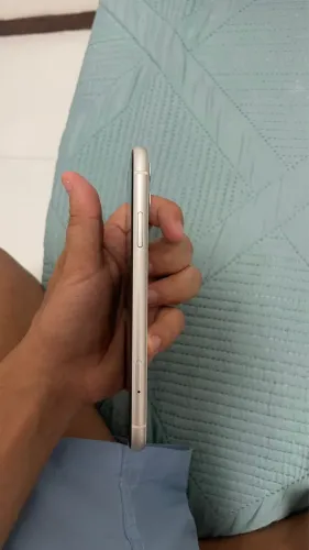 iPhone 11 semi novo 