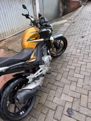 Honda CB Twister/flexone 250cc 2020 (troco)