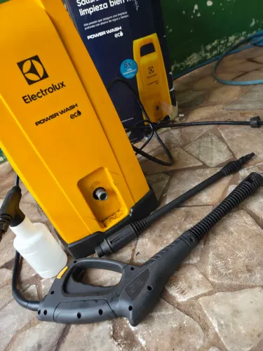 LAVADORA DE ALTA PRESSÃO ELECTROLUX