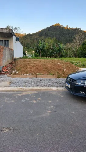 Vendo meio lote Camboriú Rio pequeno