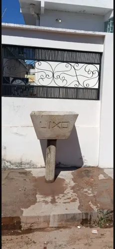 Lixeira concreto