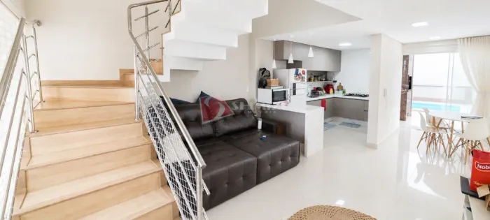 Sobrado à venda em Sarandi, Jardim Rio de Janeiro, com 3 quartos, com 132.91 m²