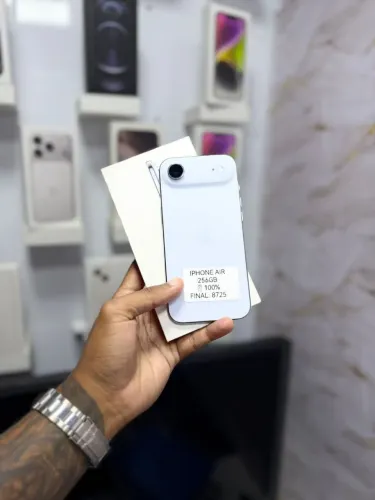IPHONE AIR 256GB BRANCO<br>R$ 5.299,00