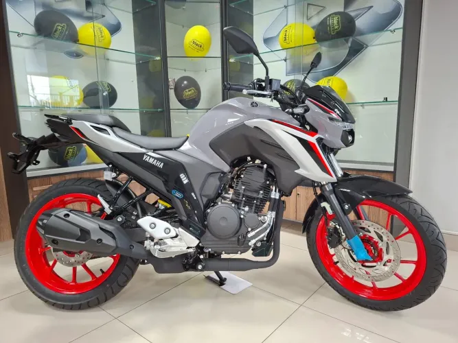 FAZER 250 cc